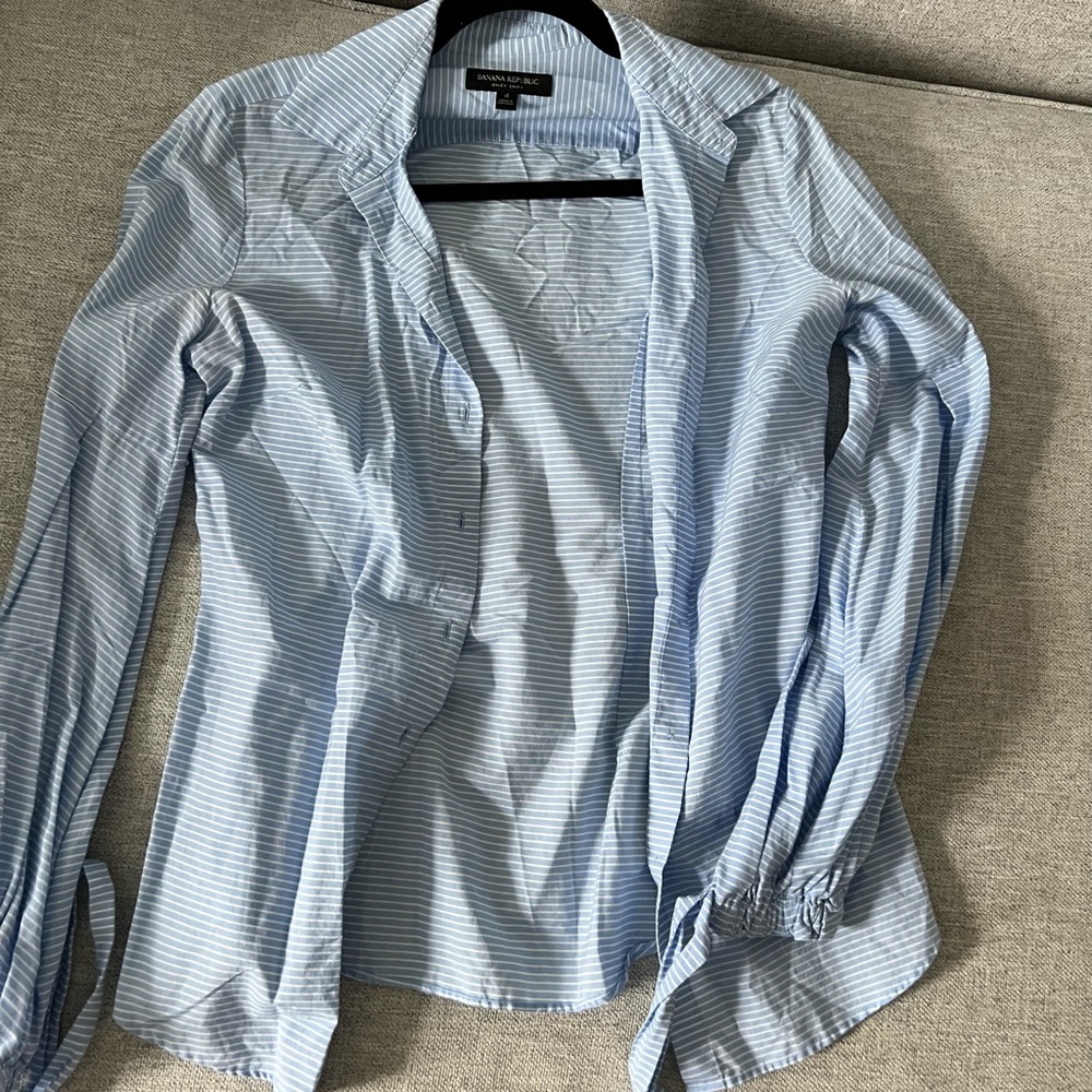 Blue and white balloon sleeve blouse